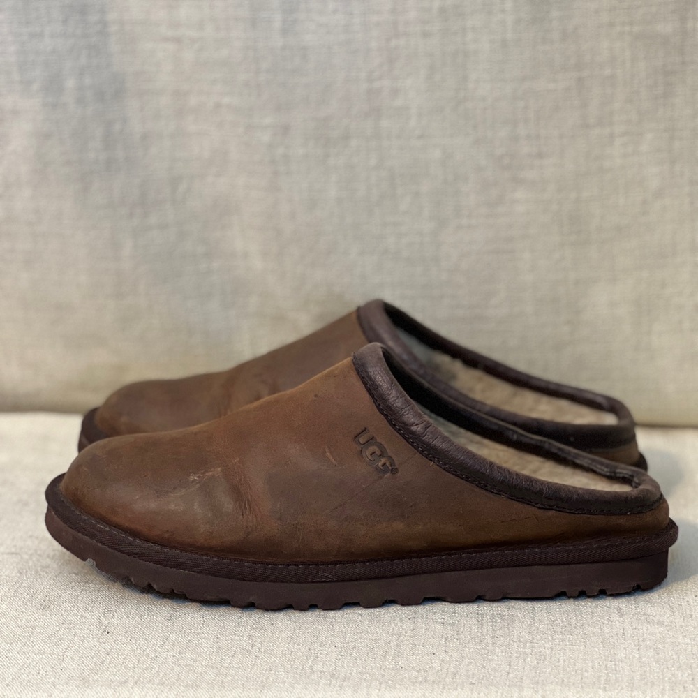 Men’s used brown UGG slippers size 10